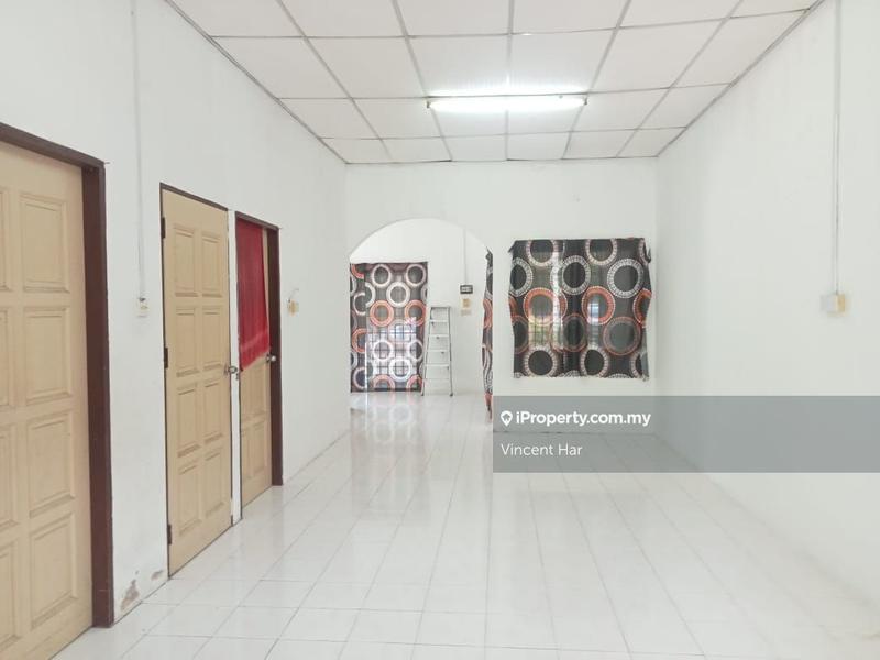 Semi-Detached House for Sale in Taman Bayu Permai, Sitiawan by Vincent Har - iProperty.com.my