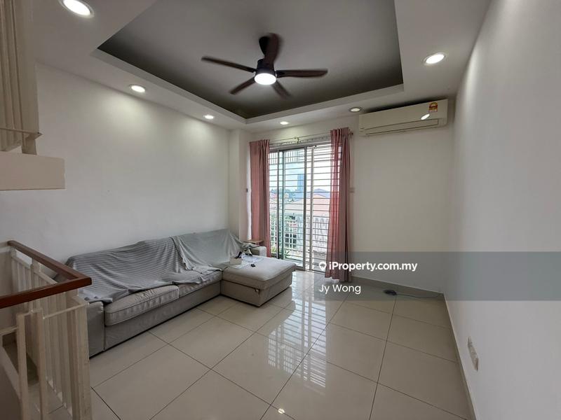 Townhouse for Sale in Eastwood Terrace, Kayu Ara, Bandar Utama, Bandar Utama by Jy Wong - Living Room - iProperty.com.my