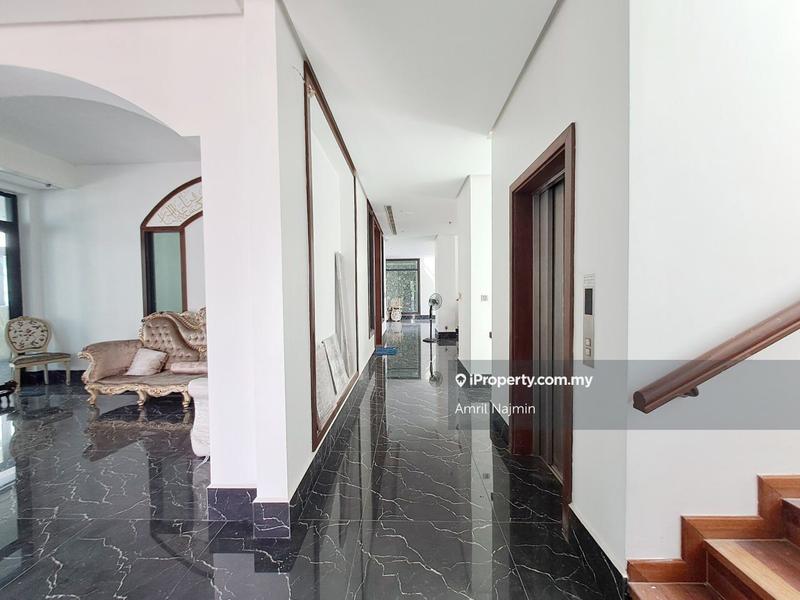 Bungalow House for Sale in Bukit Jelutong, Shah Alam by Amril Najmin - iProperty.com.my
