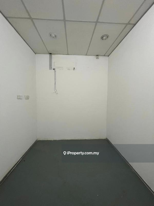 Shop for Sale in Tampoi, Johor by Cora Loh - iProperty.com.my