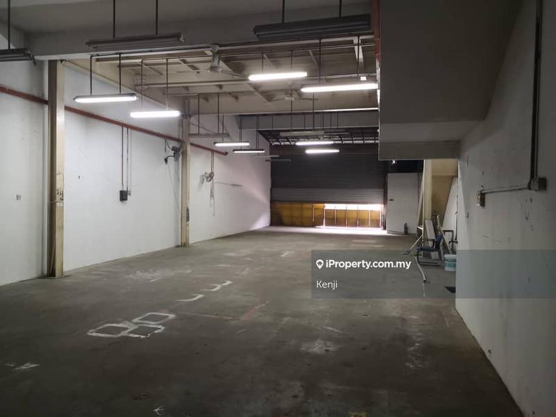 Kilang Teres untuk Dijual di Seksyen 33, Shah Alam oleh Kenji - iProperty.com.my