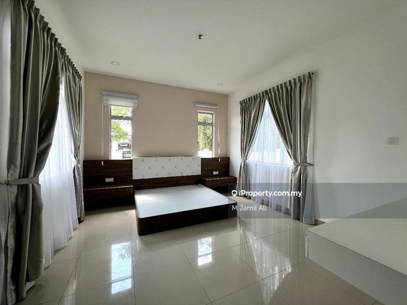 Bungalow House for Sale in Kampung Peserai, Batu Pahat by M Jamil Ali - iProperty.com.my