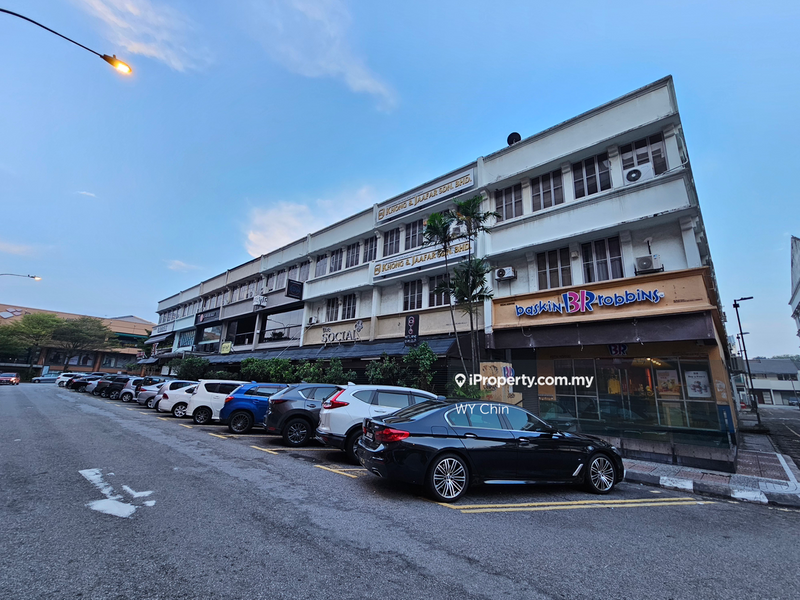 For Sale - 2 STOREY RARE UNIT ,JALAN TELAWI,JALAN MAAROF,LORONG MAAROF