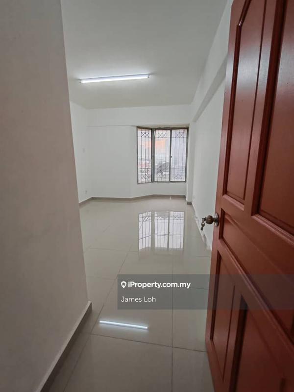 For Rent - Menara Megah