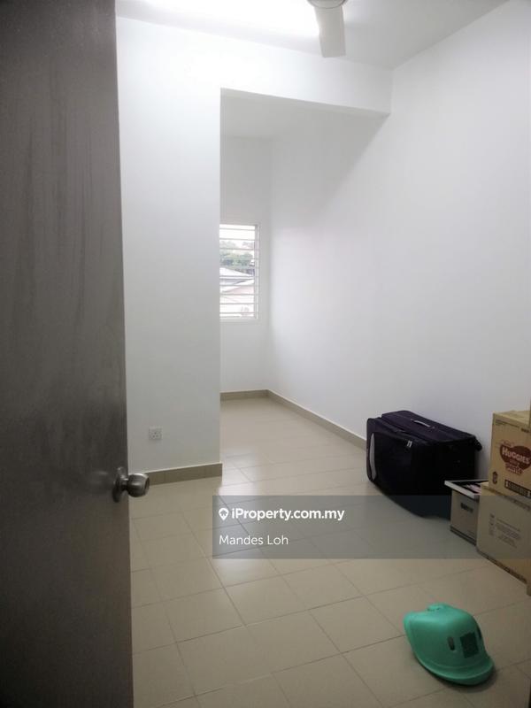 Rumah Teres 2-Tingkat untuk Dijual di Taman Baiduri 2, Dengkil Cyberjaya Putrajaya, Dengkil oleh Mandes Loh - iProperty.com.my