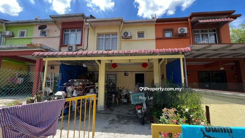 Rumah Teres 2-Tingkat untuk Dijual di Lestari Putra, Seri Kembangan oleh Roy Lai - iProperty.com.my