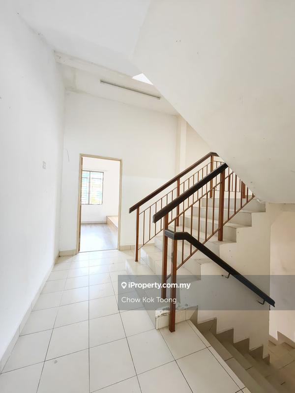 Rumah Teres 2.5-Tingkat untuk Dijual di Taman Tasik Prima, Puchong oleh Chow Kok Toong - iProperty.com.my