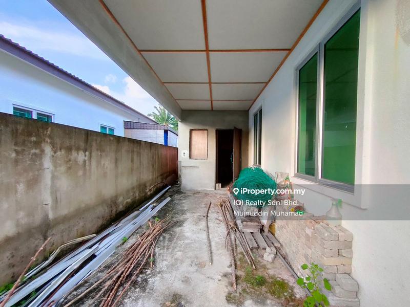 Semi-Detached House for Sale in Taman Sri Bahagia, Teluk Intan by Muinuddin Muhamad - iProperty.com.my