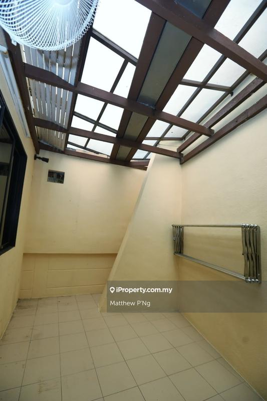 Rumah Berkembar untuk Dijual di Pantai Jerejak, Bayan Lepas oleh Matthew P'Ng - iProperty.com.my