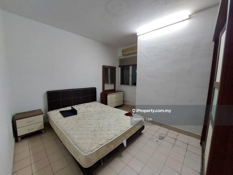 For Sale - Perdana Exclusive