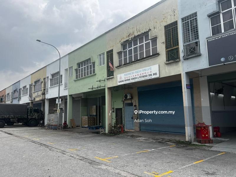 Kilang Teres untuk Dijual di Bandar Pinggiran Subang, Shah Alam oleh Adan Soh - iProperty.com.my