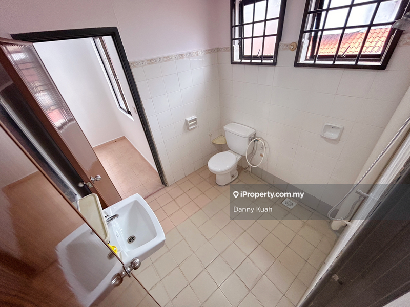 Rumah Berangkai 2.5 Tingkat untuk Dijual di Taman Ozana Impian, Bukit Katil oleh Danny Kuah - iProperty.com.my
