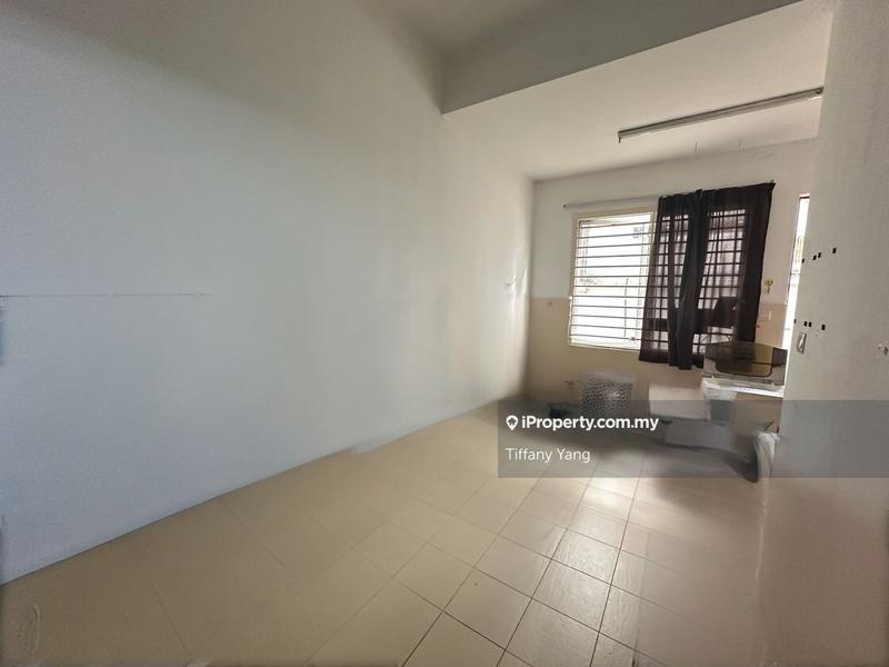 Rumah Berkembar untuk Dijual di Taman Anggun, Rawang oleh Tiffany Yang - iProperty.com.my