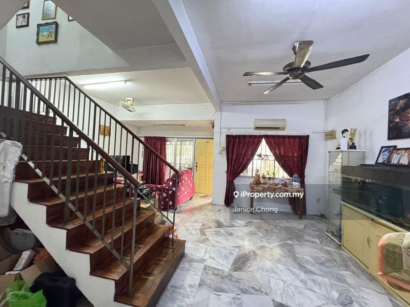 Rumah Teres 2-Tingkat untuk Dijual di Bandar Putra Permai, Seri Kembangan oleh Janice Chong - iProperty.com.my