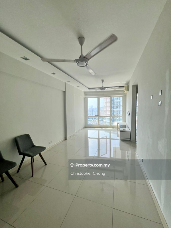 For Sale - Tiara Mutiara / The Crown