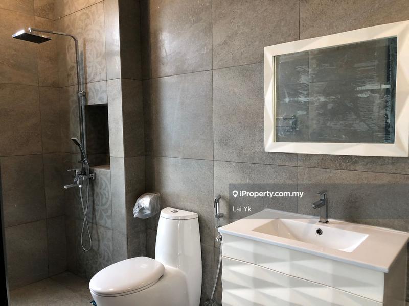 Bungalow House for Sale in Subang Heights, Subang Jaya by Lai Yk - iProperty.com.my