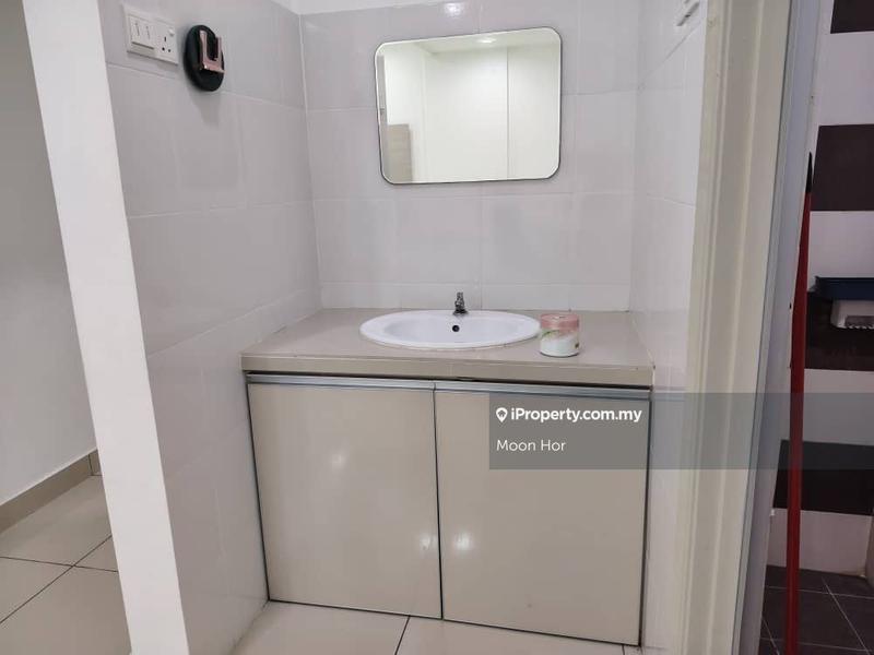 For Rent - Royale Infinity