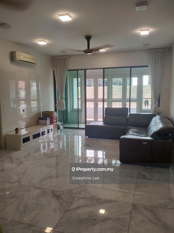 For Rent - Ara Hill Condominium