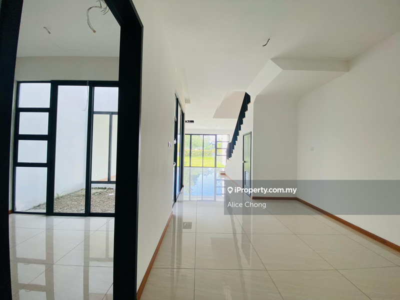 3-storey Terraced House for Sale in The Kews Senibong Leisure Farm, Gelang Patah by Alice Chong - iProperty.com.my