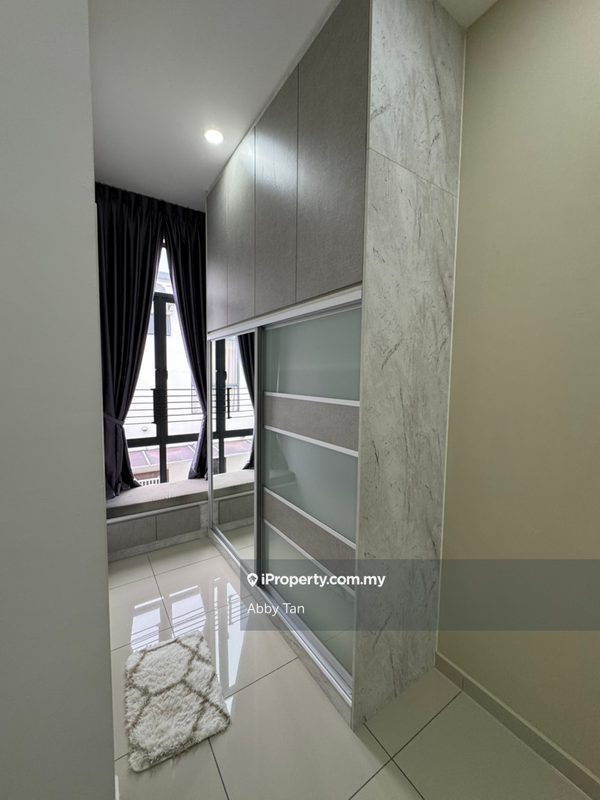 Rumah Teres untuk Disewa di Lunaria Resort Home, Bandar Sri Sendayan oleh Abby Tan - iProperty.com.my