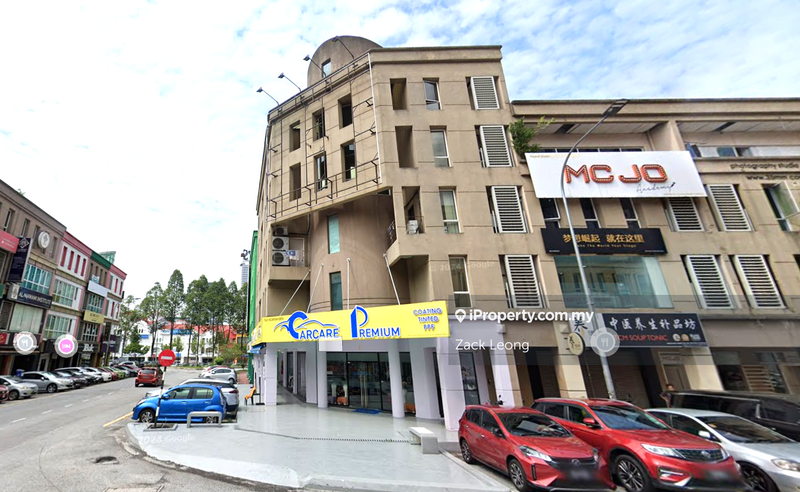 For Sale - The Strand, Renovated / Private Lift with / 5 Storey Corner Shop office