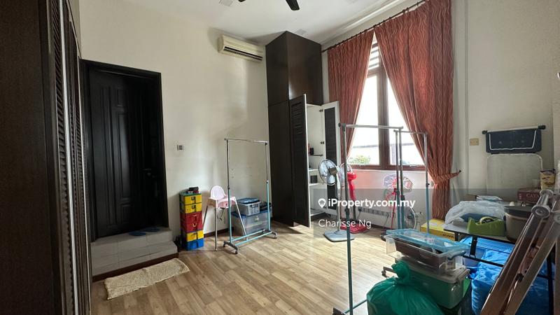 Bungalow House for Sale in Taman Bukit Pantai, Bangsar by Charisse Ng - iProperty.com.my
