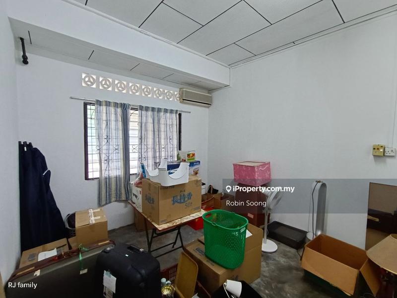 1-storey Terraced House for Sale in Taman Ayer Keroh Heights, Ayer Keroh by Robin Soong - iProperty.com.my