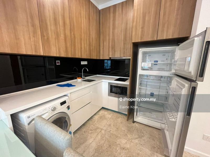 For Rent - The Manhattan