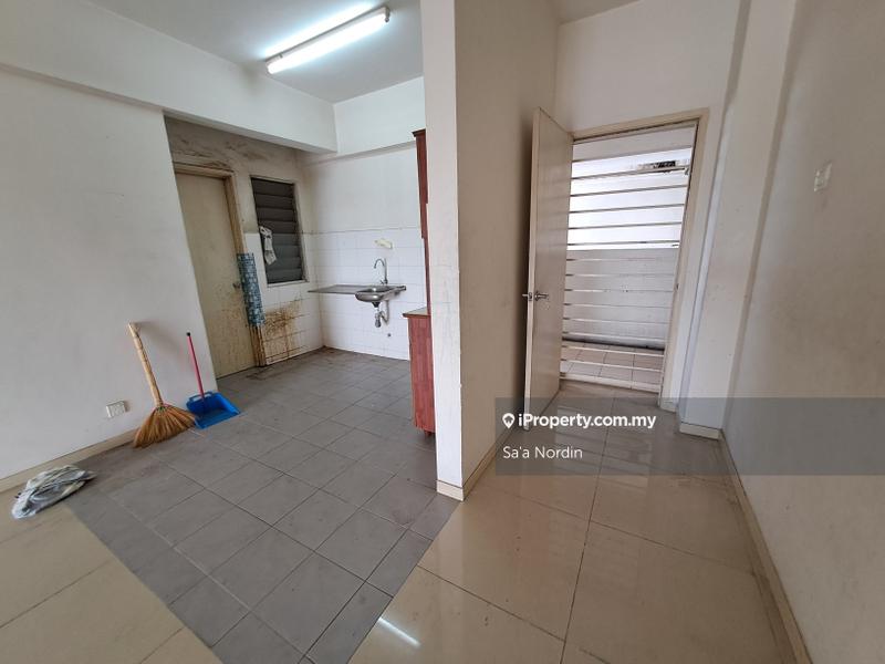 Service Residence for Sale in Suri Puteri by Sa'a Nordin - iProperty.com.my