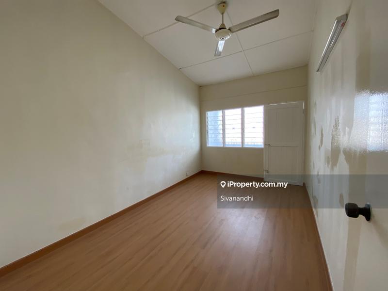 Rumah Teres 2-Tingkat untuk Dijual di Teluk Gadong, Klang oleh Sivanandhi - iProperty.com.my