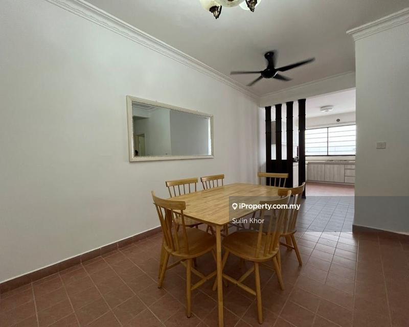 Rumah Berkembar untuk Dijual di Bandar Putra Permai, Seri Kembangan oleh Sulin Khor - iProperty.com.my
