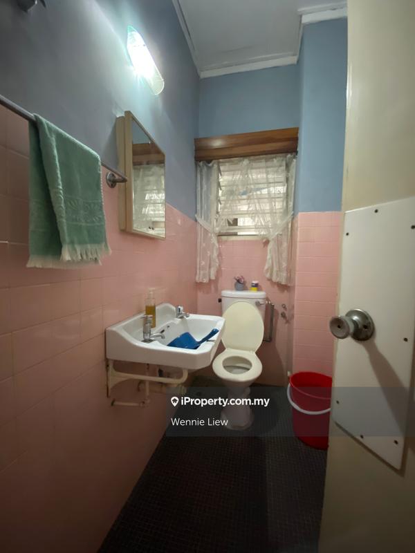 Bungalow House for Sale in Bukit Gasing, Petaling Jaya by Wennie Liew - iProperty.com.my