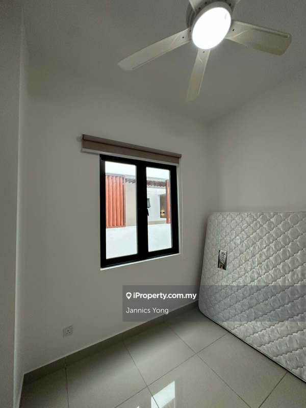 For Rent - Pearl Suria