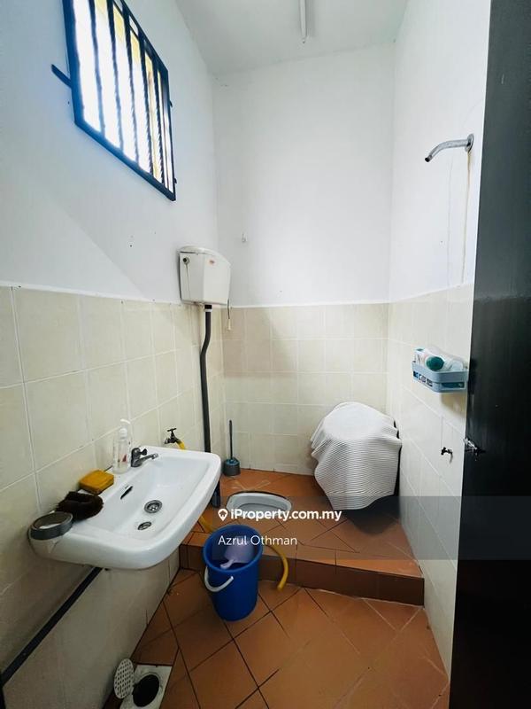 Rumah Berangkai 2 Tingkat untuk Dijual di Bandar Springhill, Port Dickson oleh Azrul Othman - iProperty.com.my