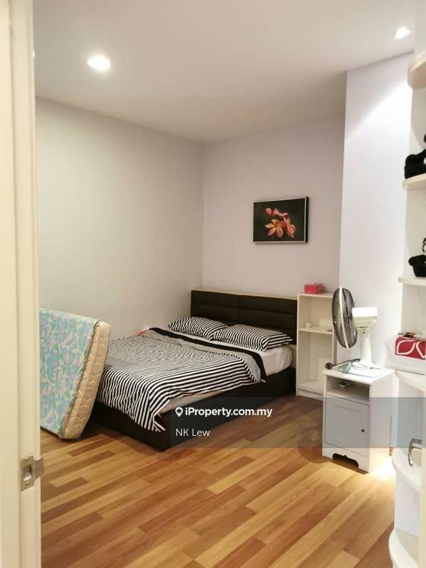 Condominium for Sale in Bayan Villa, Seri Kembangan by NK Lew - iProperty.com.my