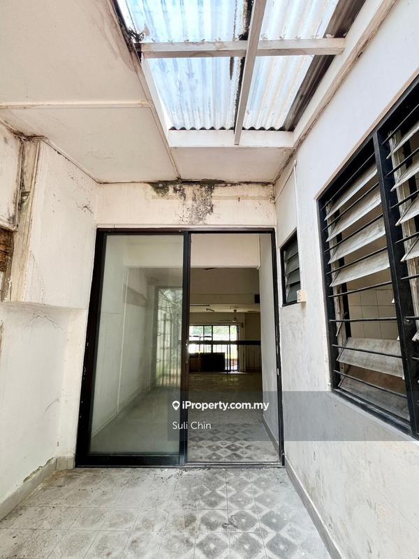 Rumah Teres 2-Tingkat untuk Dijual di Taman Bukit Desa, Taman Desa oleh Suli Chin - iProperty.com.my
