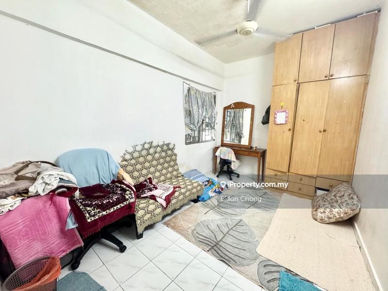Kediaman Servis untuk Dijual di South City (Perdana Selatan) Block A & B oleh Eldon Chong - iProperty.com.my