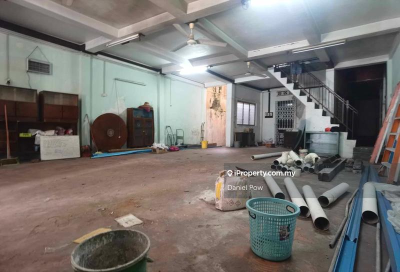 Shop for Sale in Kampung Hulu, Melaka City by Daniel Pow - iProperty.com.my