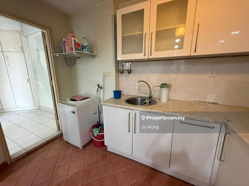 Condominium for Sale in La Vista Condominiums by Jy Wong - iProperty.com.my