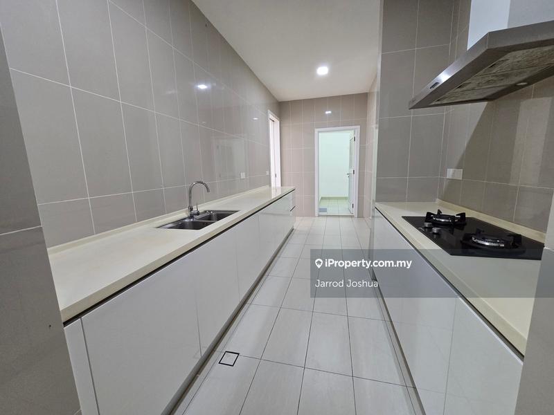 Condominium for Sale in Pavilion Hilltop by Jarrod Joshua - iProperty.com.my