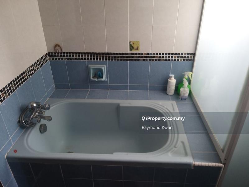 Rumah Berkembar untuk Dijual di Taman Bukit Mewah, Kajang oleh Raymond Kwan - iProperty.com.my