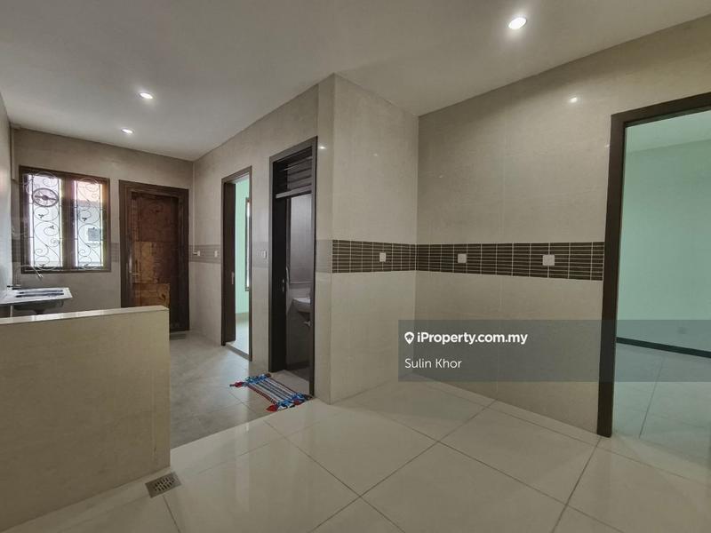 Rumah Teres untuk Dijual di Bandar Kinrara Seksyen 8, Bandar Kinrara oleh Sulin Khor - iProperty.com.my