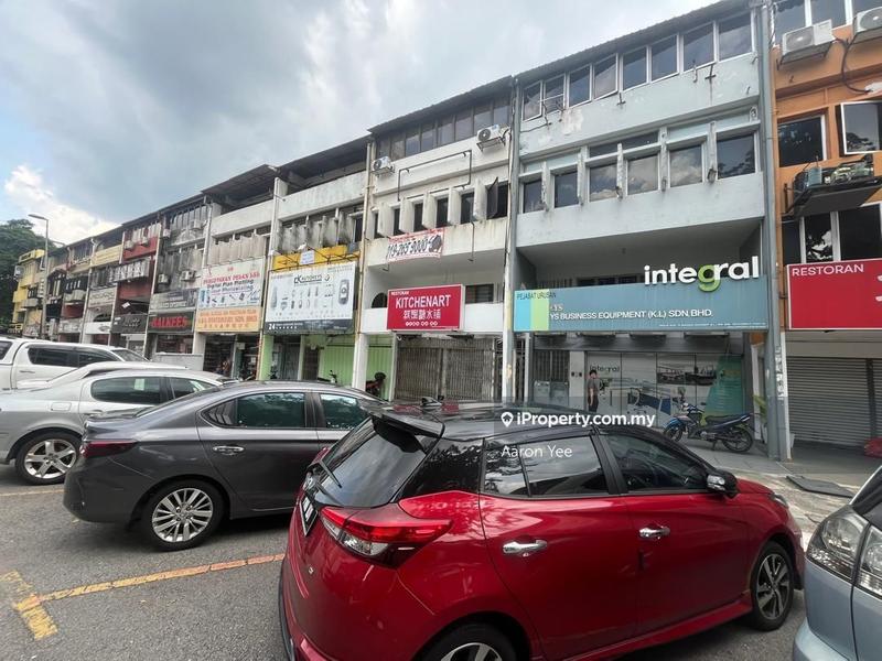 Shop for Sale in Taman United, Jalan Klang Lama (Old Klang Road) by Aaron Yee - iProperty.com.my