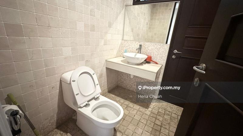 Bungalow House for Sale in Sungai Buloh, Selangor by Hena Chuah - iProperty.com.my