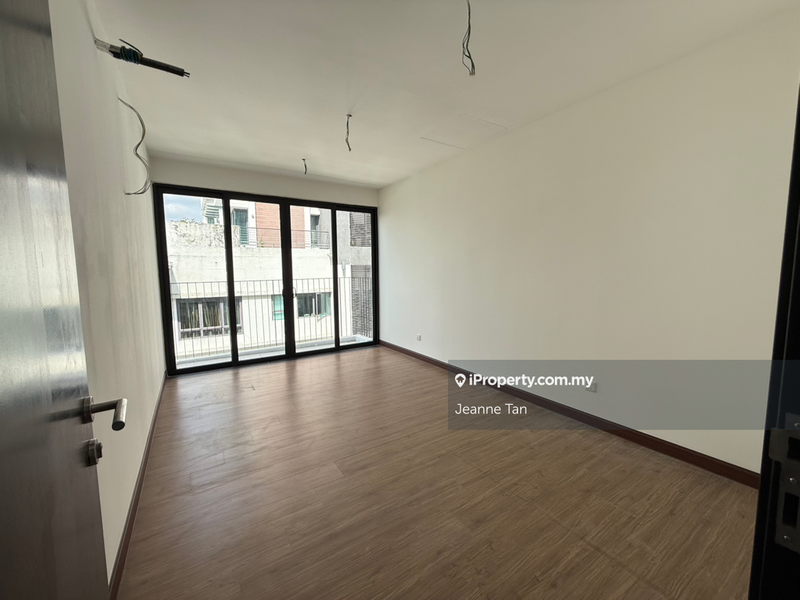 Rumah Bandar untuk Dijual di Kampung Sungai Kayu Ara, Petaling Jaya oleh Jeanne Tan - iProperty.com.my