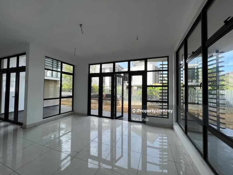 Rumah Teres 2-Tingkat untuk Dijual di Laman Glenmarie, Shah Alam oleh Ras Shaz - iProperty.com.my