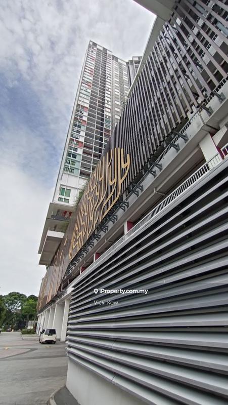 Kediaman Servis untuk Dijual di i-SOHO @ i-City oleh Vicki Kow - iProperty.com.my