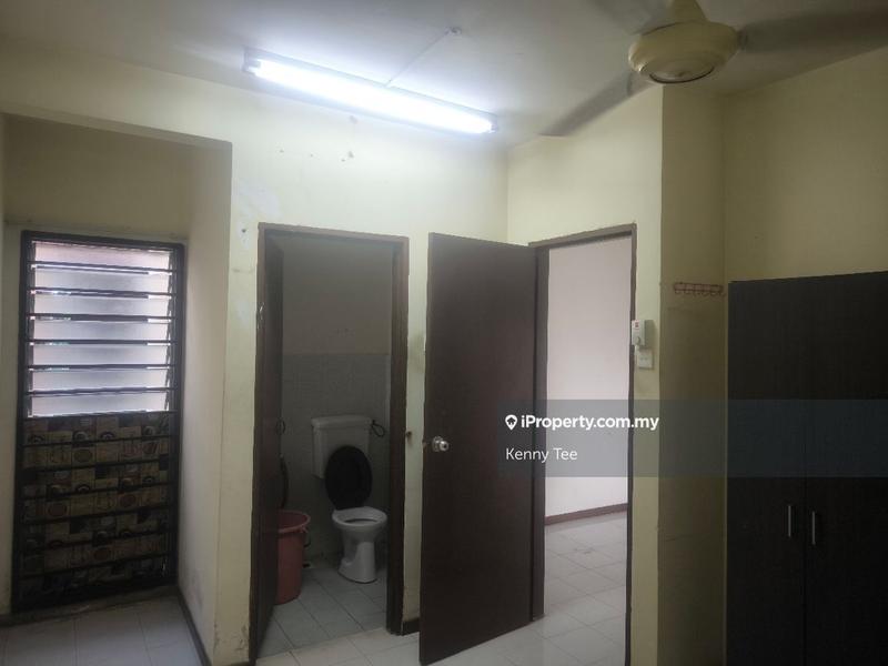 Flat for Sale in Ixora by Kenny Tee - iProperty.com.my