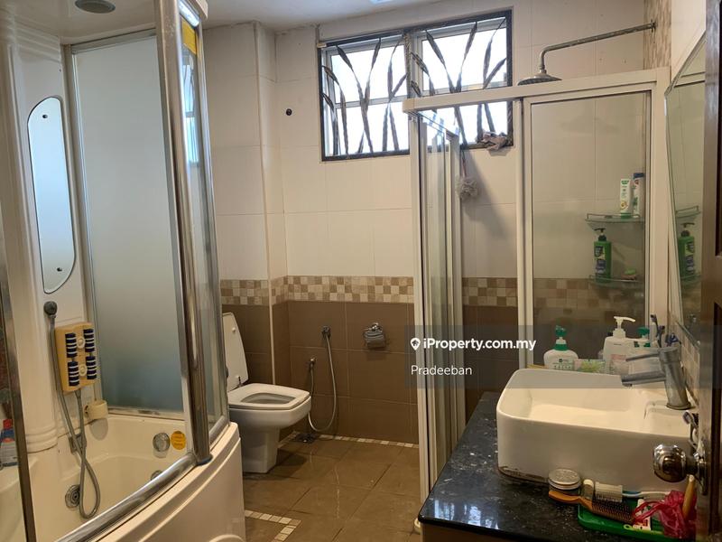 Rumah Berangkai 2.5 Tingkat untuk Dijual di Jalan Halimahton, Jalan Klang Lama (Old Klang Road) oleh Pradeeban - iProperty.com.my