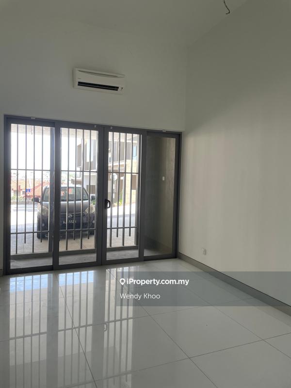 3-storey Terraced House for Sale in Bandar Putra Permai, Seri Kembangan by Lawrence Khoo - iProperty.com.my